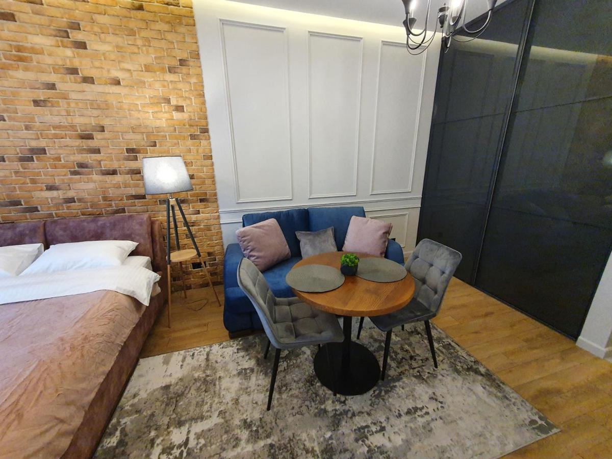 Design Studio In The Center Of Kyiv Residential Complex "Yaroslavov Grad" エクステリア 写真